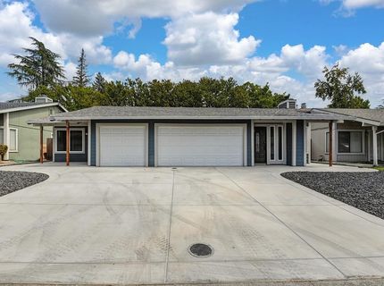 2432-2434 Camino Garden Way, Carmichael, CA 95608 Photo