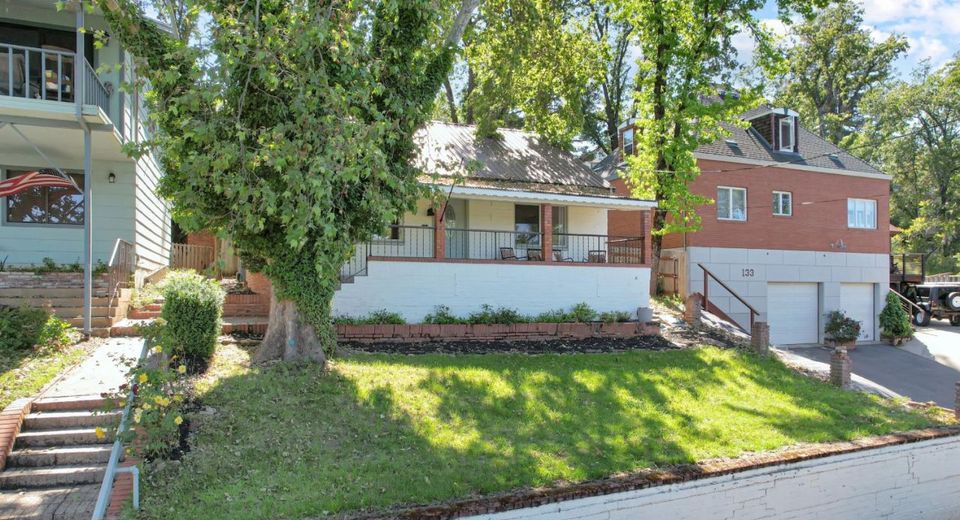207 Peek, Jackson, CA 95642 Photo
