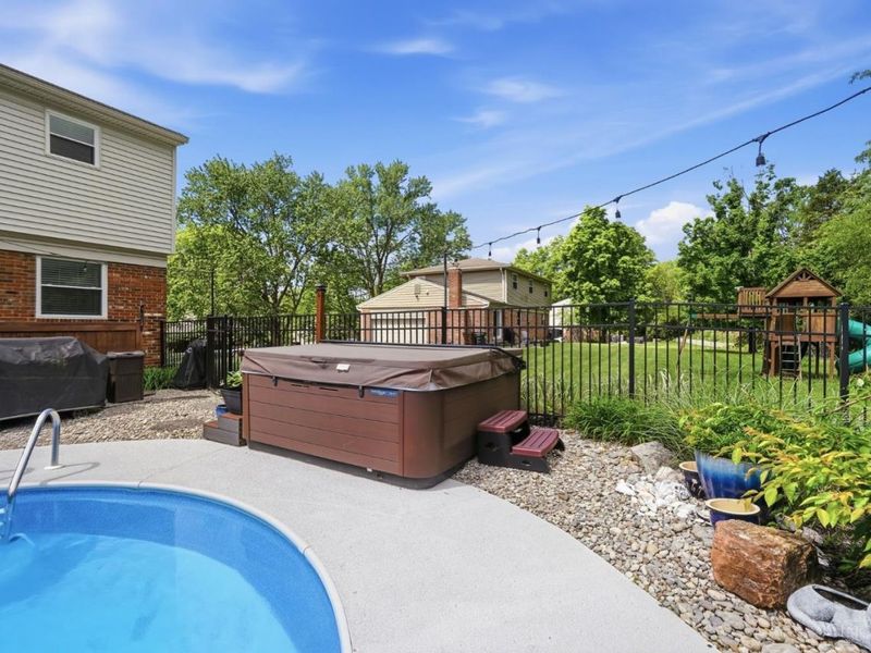 7890 Blairhouse Drive, Anderson Twp, OH 45244 Photo 71