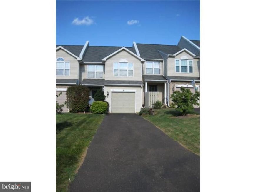 105 Galway Circle, Chalfont, PA 18914 Main Photo