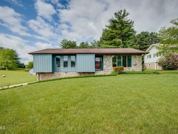 209 Harmony Acres Drive, Unit E, Jonesborough, TN 37659