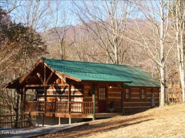 2208 Lake View Lane, Sevierville, TN 37876