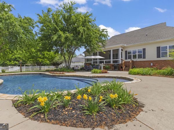 107 Lovorn Circle, Warner Robins, GA 31088