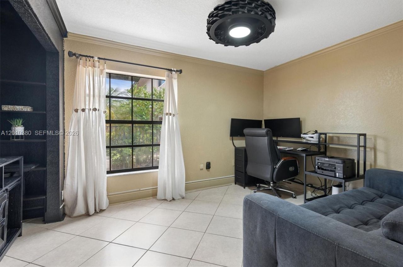 811 Amherst Ave, Davie, FL 33325 Photo