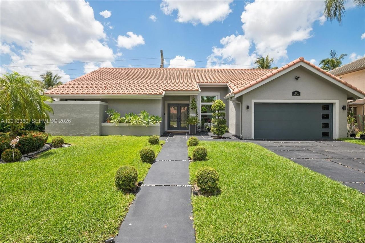 811 Amherst Ave, Davie, FL 33325 Photo