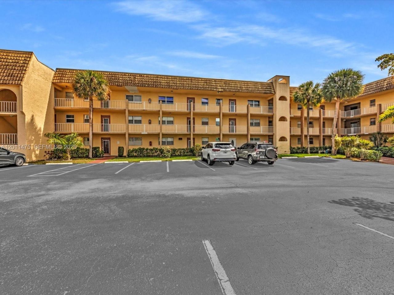 8465 Sunrise Lakes Blvd , Unit 212, Sunrise, FL 33322 Photo