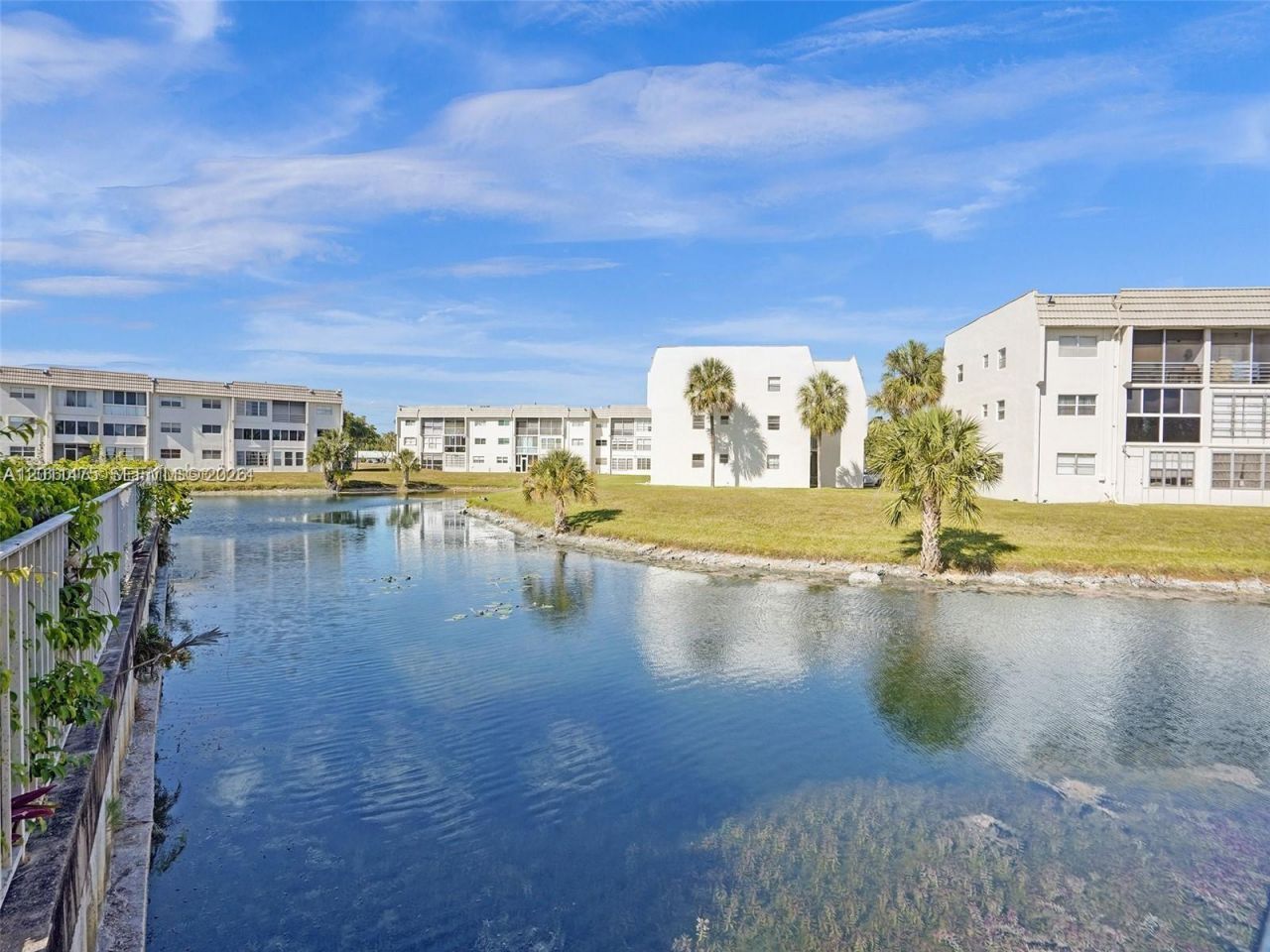8465 Sunrise Lakes Blvd , Unit 212, Sunrise, FL 33322 Photo