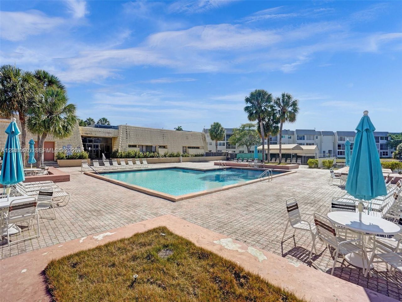 8465 Sunrise Lakes Blvd , Unit 212, Sunrise, FL 33322 Photo