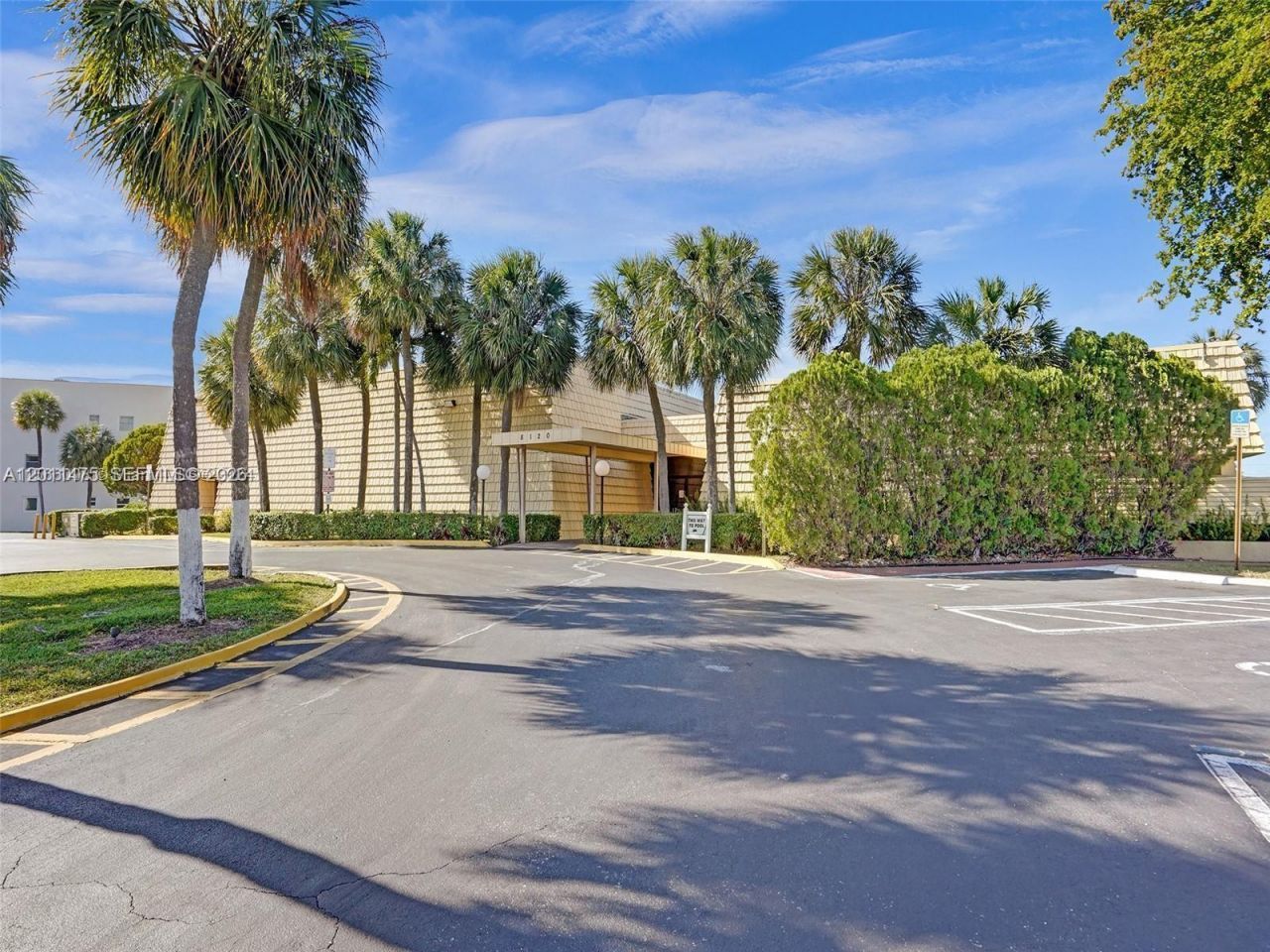 8465 Sunrise Lakes Blvd , Unit 212, Sunrise, FL 33322 Photo