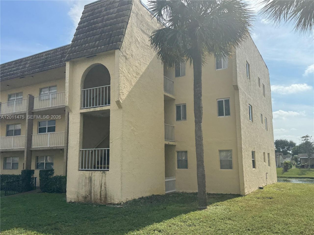 8465 Sunrise Lakes Blvd , Unit 212, Sunrise, FL 33322 Photo