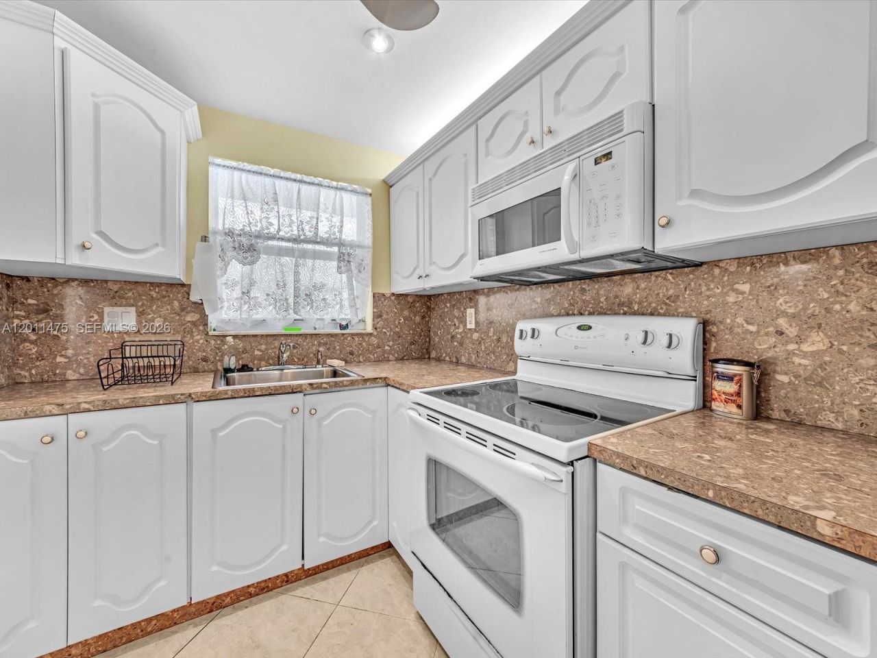 8465 Sunrise Lakes Blvd , Unit 212, Sunrise, FL 33322 Photo
