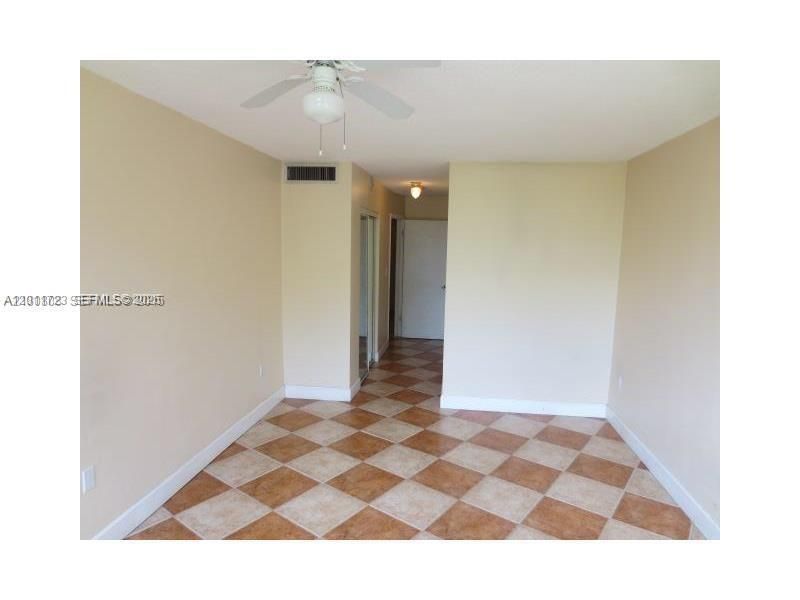 1351 NE 191st St , Unit E311, Miami, FL 33179 Photo