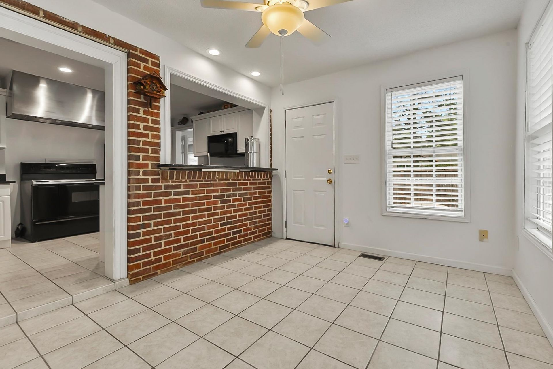 3806 Bryant St. Photo 15