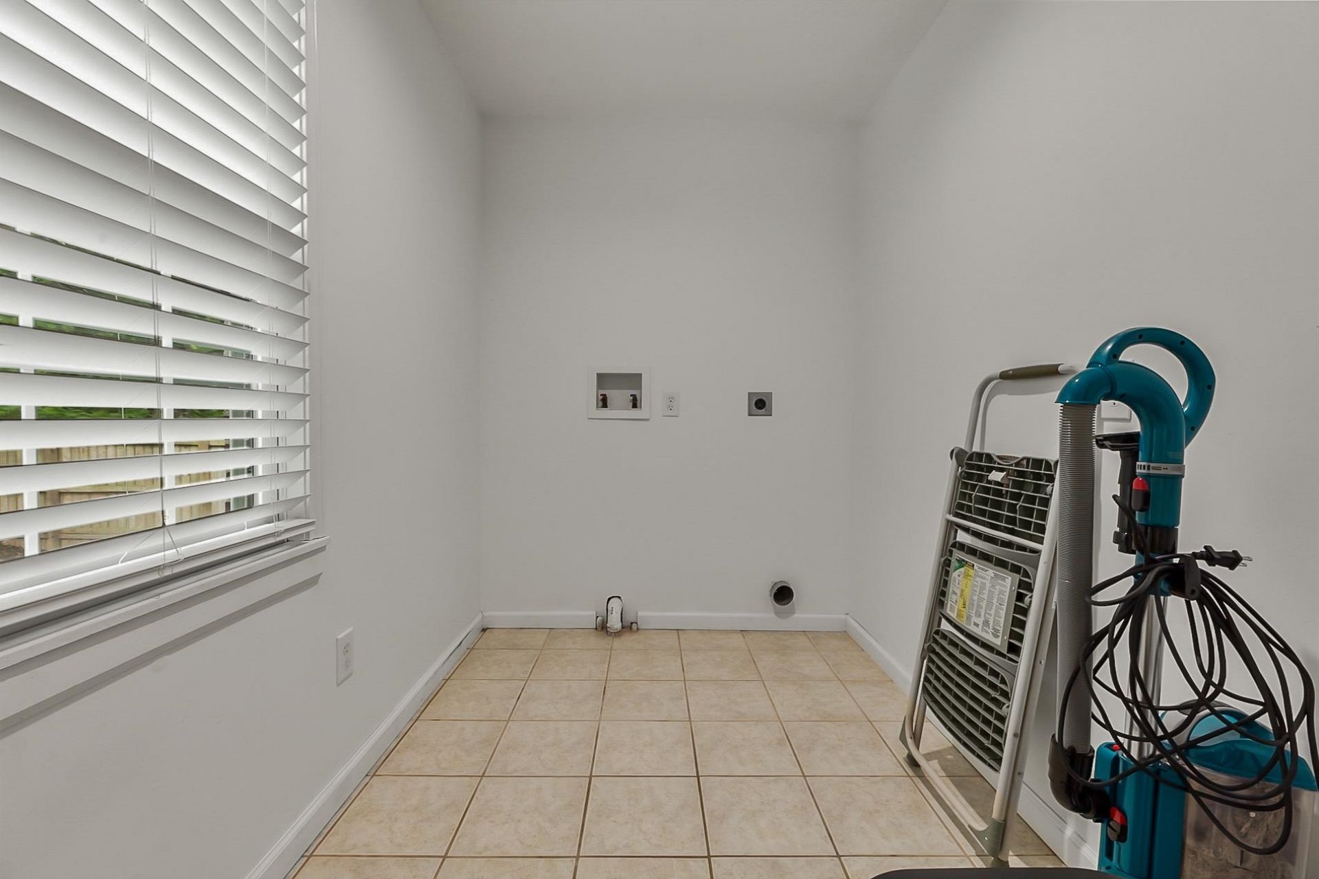 3806 Bryant St. Photo 16
