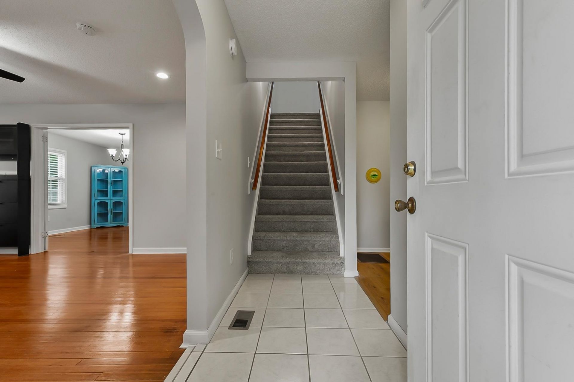 3806 Bryant St. Photo 3
