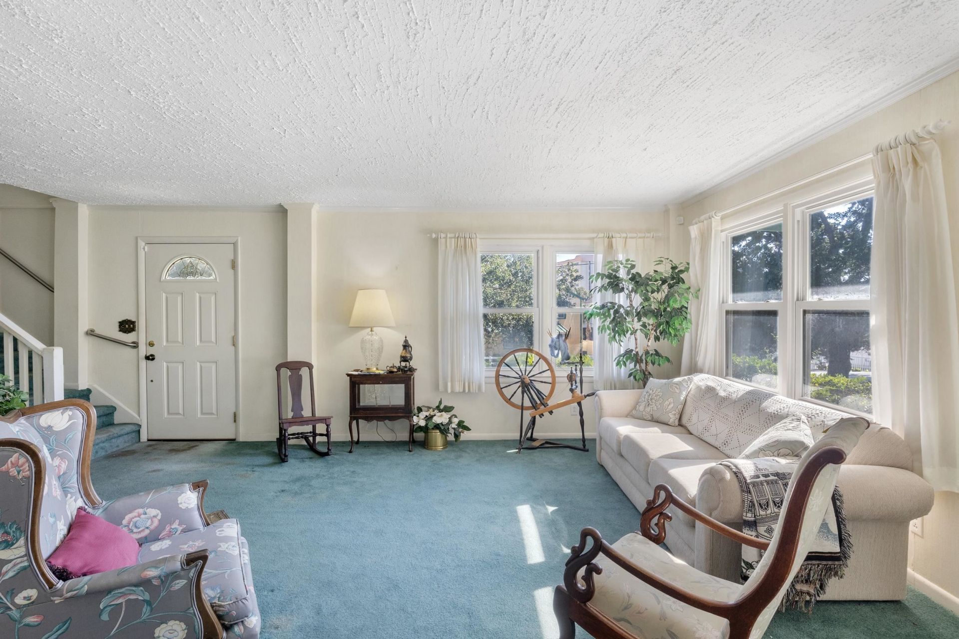 1000 Strand Ave. Photo 10