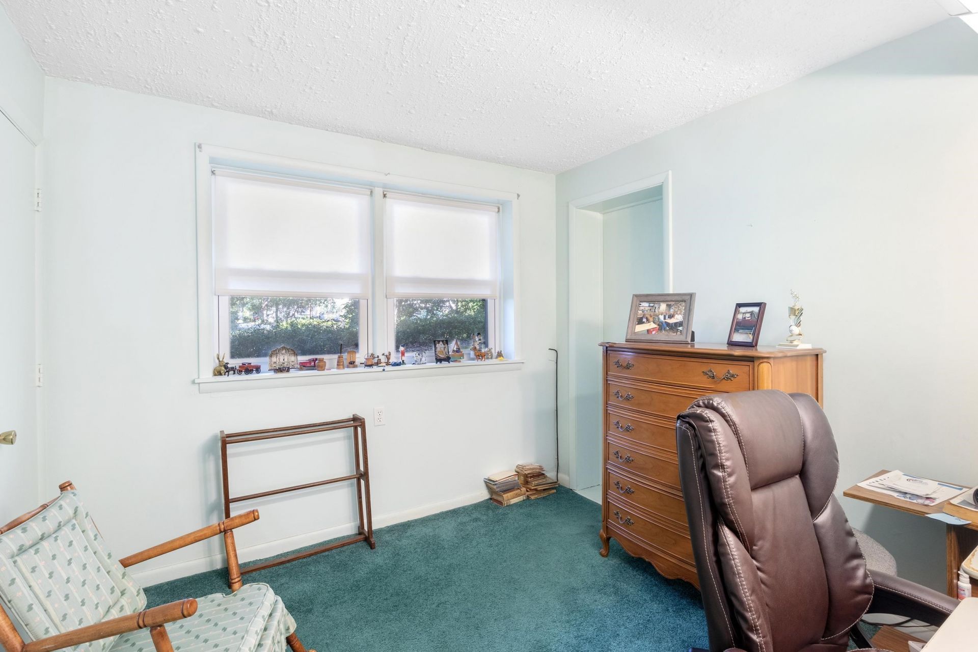 1000 Strand Ave. Photo 13