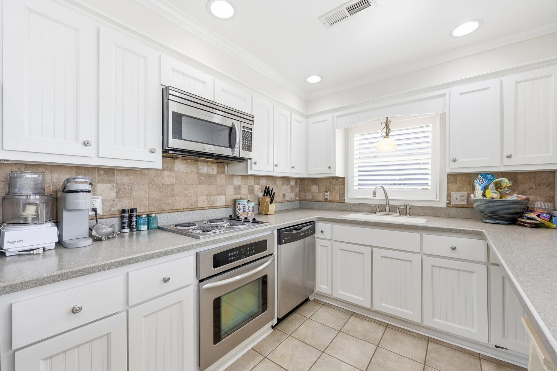 3203 Duffy St.  Photo 8