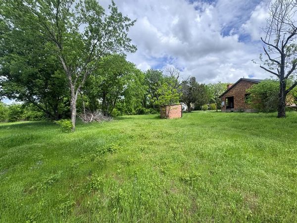 1210 W Old Chico Road , Decatur, TX 76234