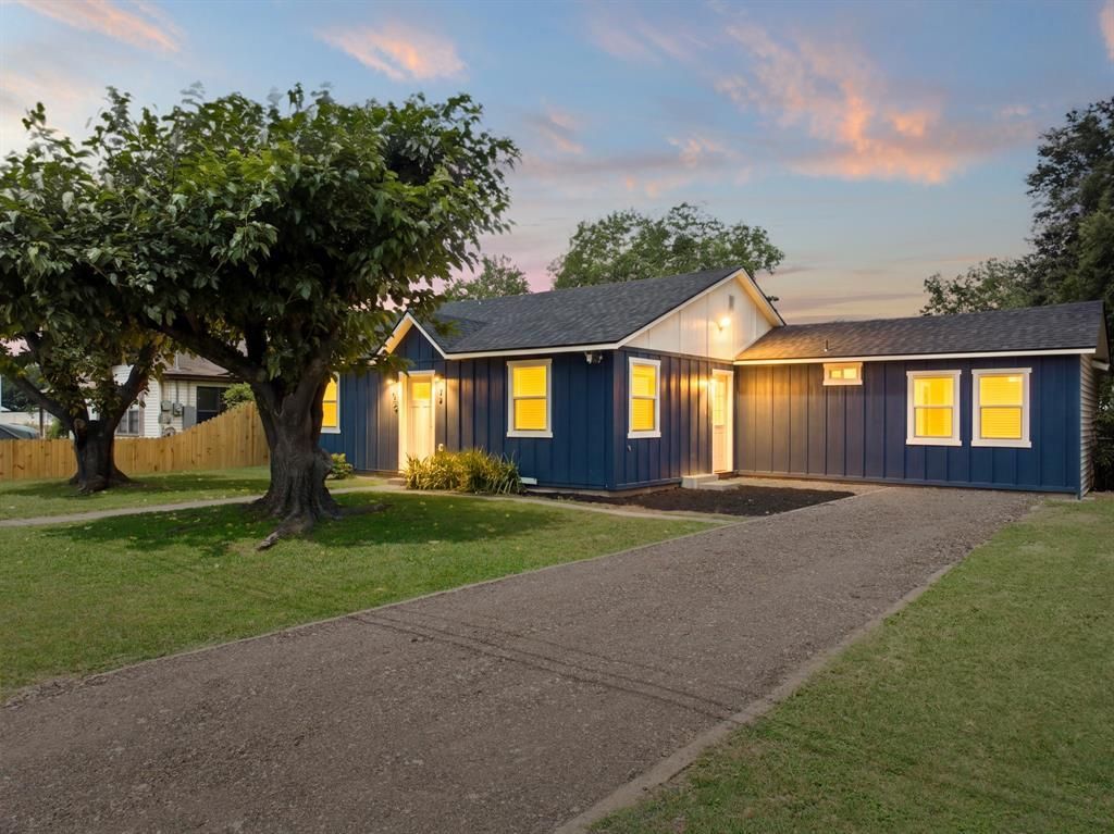 2520 Briarwood Lane, Bellmead, TX 76705 Main Photo