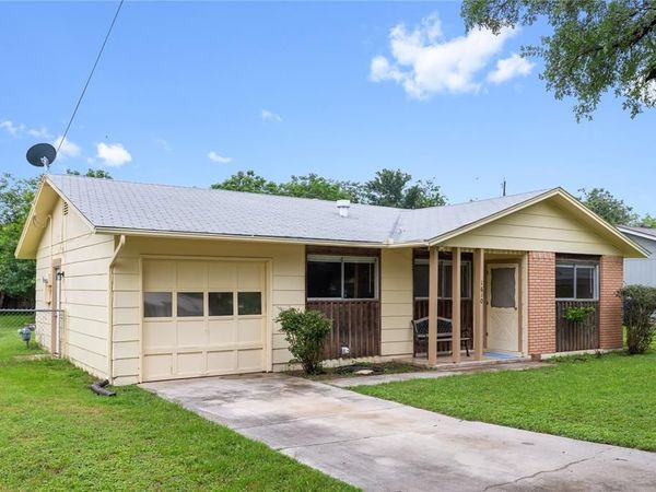 1610 Wood Street, Brownwood, TX 76801