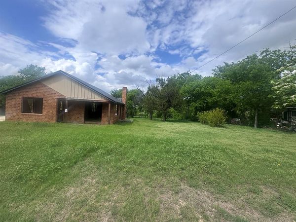 1210 E Old Chico Road, Decatur, TX 76234