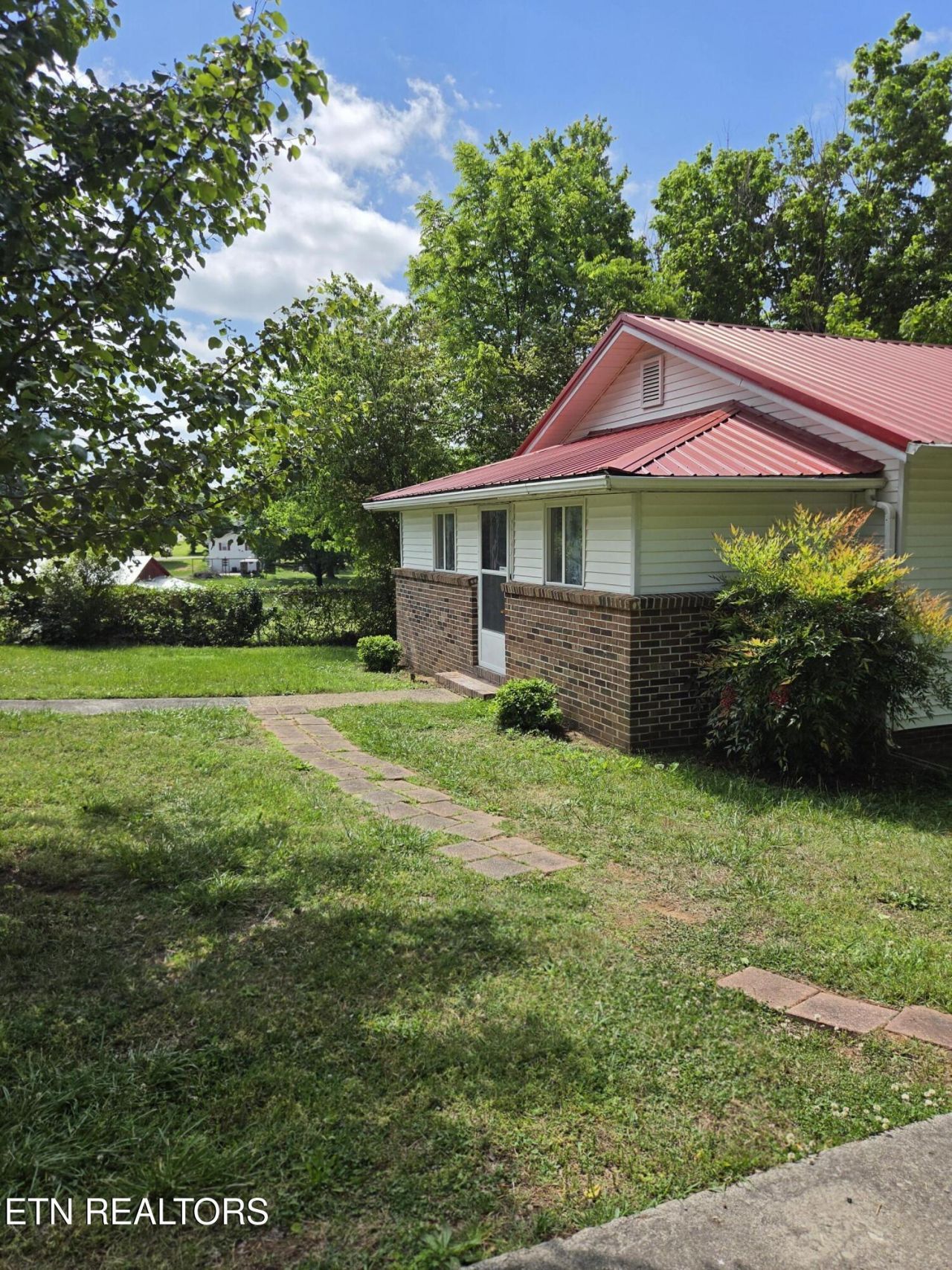 2145 Grey Ridge Rd, Maryville, TN 37801 Main Photo