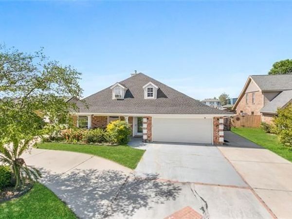 290 MOONRAKER Drive , Slidell, LA 70458