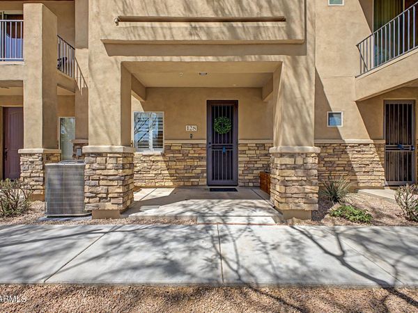 2821 S SKYLINE Drive, Unit 128, Mesa, AZ 85212