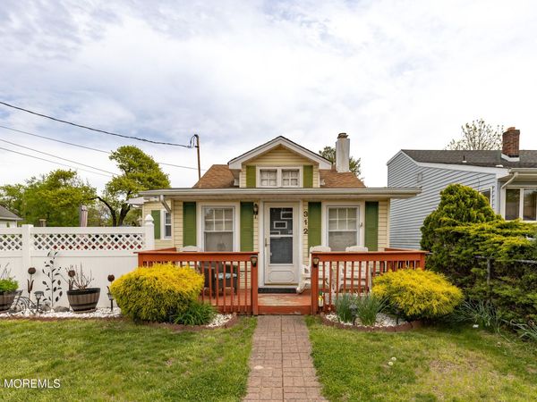 312 Elmwood Drive, Cliffwood Beach, NJ 07735
