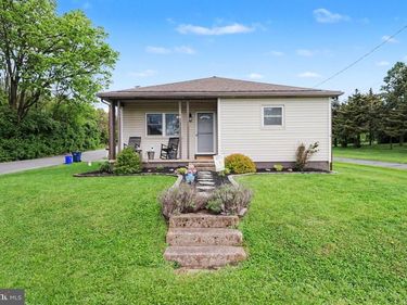 174 HOLLYWOOD DRIVE, MIDDLETOWN, PA 17057