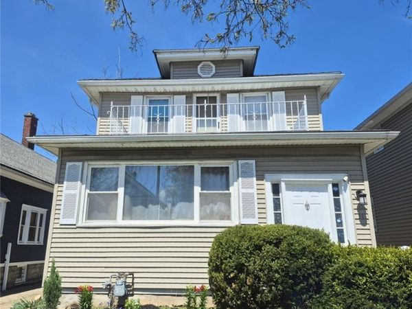 51 W Northrup Place , Buffalo, NY 14214