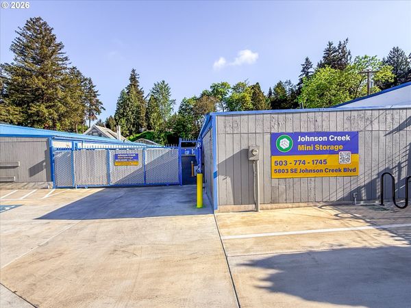 5803 SE JOHNSON CREEK BLVD, Portland, OR 97206