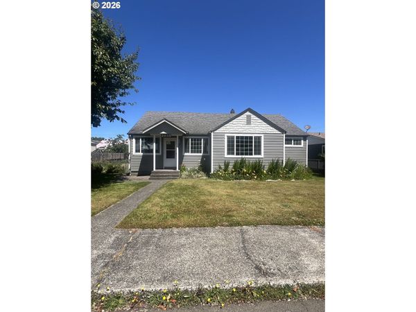 2035 CEDAR AVE, Reedsport, OR 97467