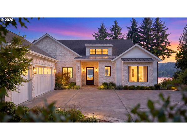 843 TERRACE DR, Lake Oswego, OR 97034
