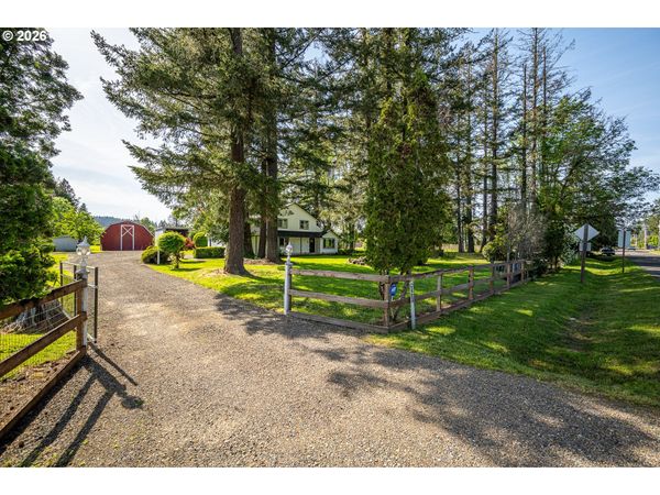 25264 E BOLTON RD, Veneta, OR 97487