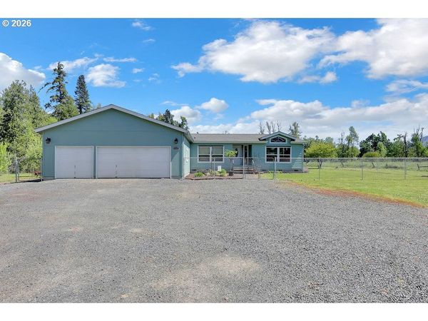 38277 WHEELER RD, Dexter, OR 97431