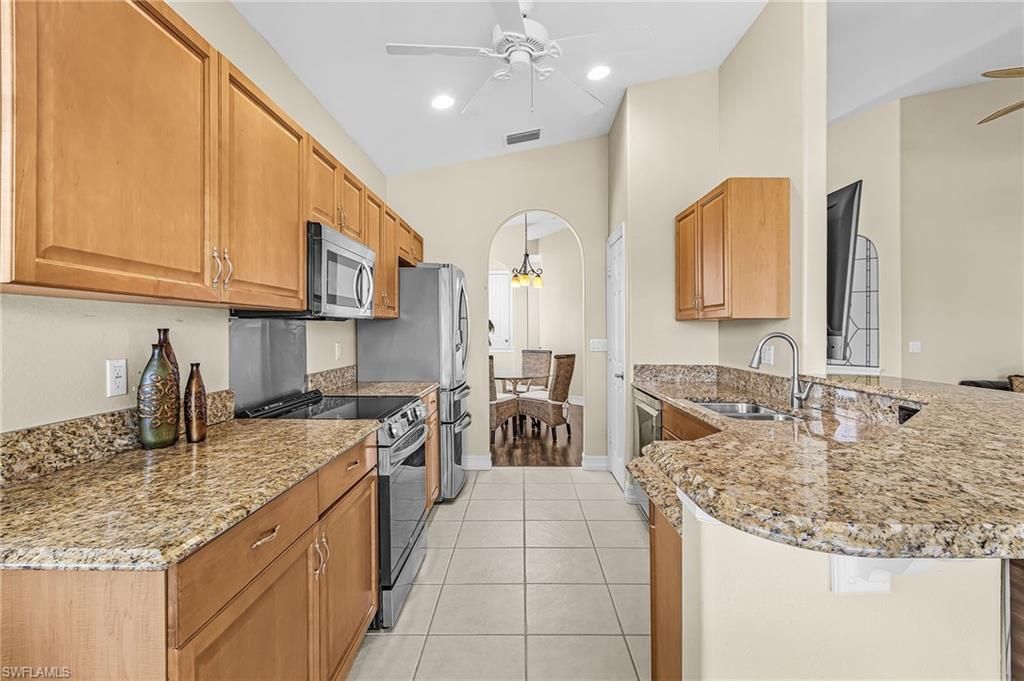 5626 Cape Harbour Dr, Unit 202, Cape Coral, FL 33914 Photo
