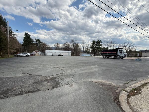 188 S Main Street , Ellenville, NY 12428
