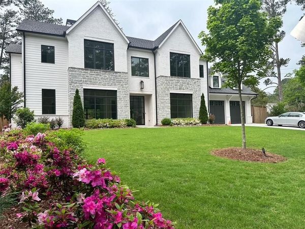 4550 Jolyn Place , Sandy Springs, GA 30342