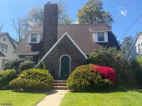 904 Ridgewood Rd, Millburn, NJ 07041
