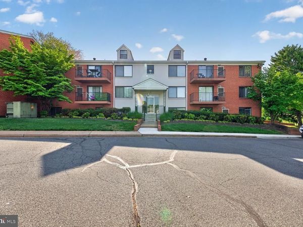 125 N CLUBHOUSE DRIVE SW, Unit 1, LEESBURG, VA 20175