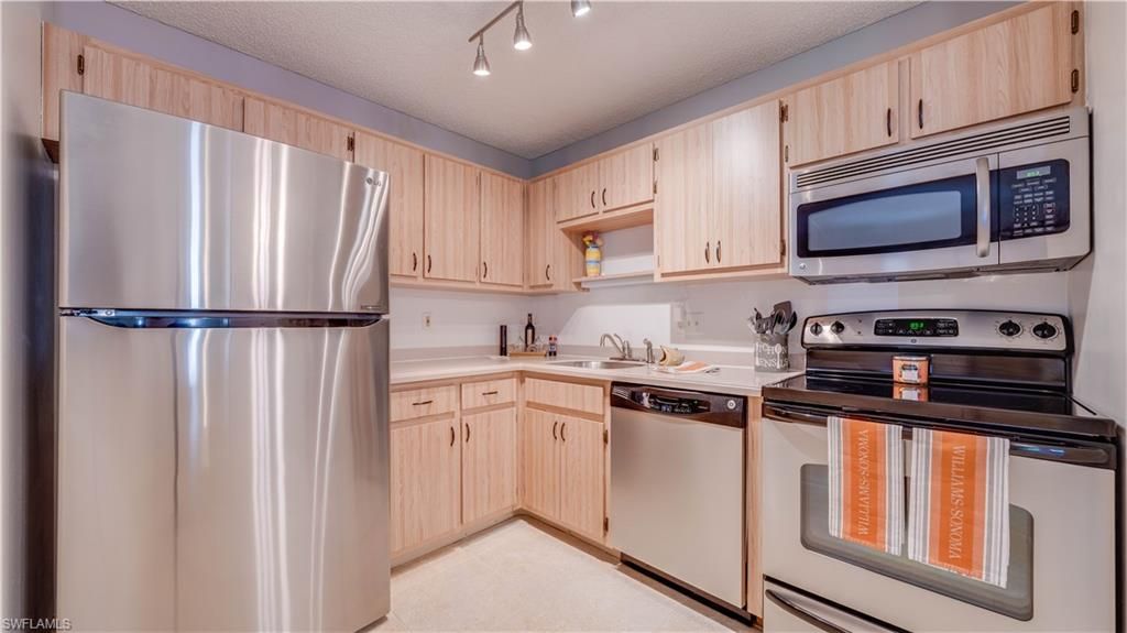 14860 Summerlin Woods Dr, Unit 2, Fort Myers, FL 33919 Photo