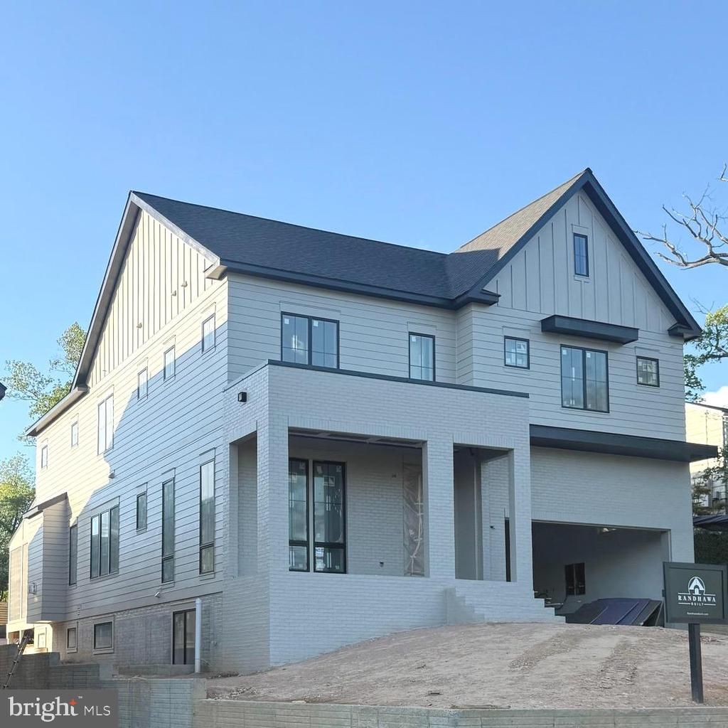 6908 MOUNT DANIEL DRIVE, FALLS CHURCH, VA 22046
