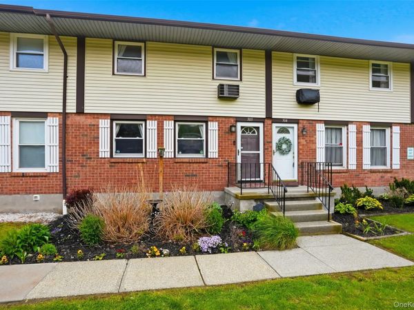 303 Parr Meadow Drive, Unit 3C, Newburgh, NY 12550