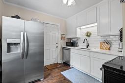 53 Kingsgate Drive  photo 4