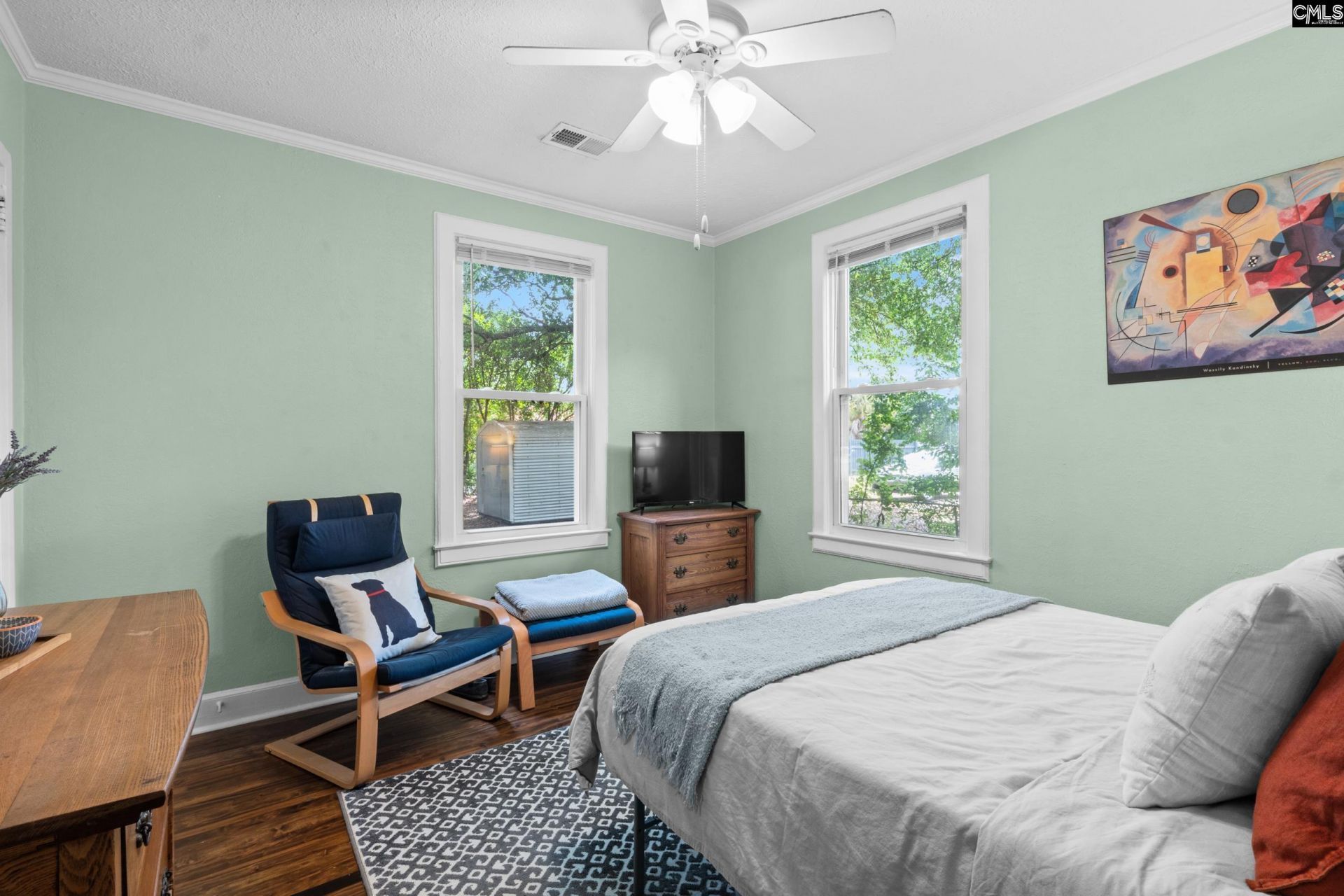 53 Kingsgate Drive  Photo 7