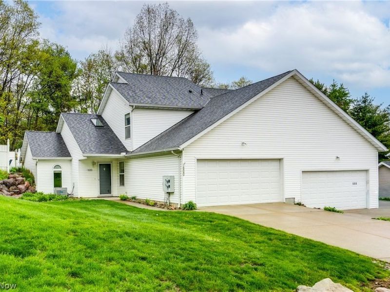 600 Hilltop Terrace, Tallmadge, OH 44278 Photo 1