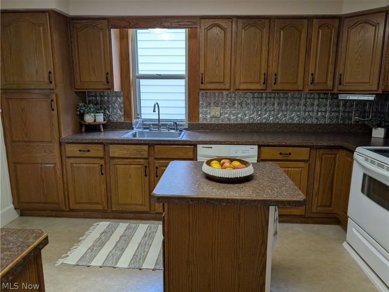 486 Needham Avenue, Kent, OH 44240 Photo 7