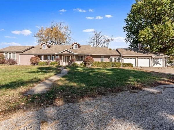 2301 Lees Summit Road, Lee's Summit, MO 64064